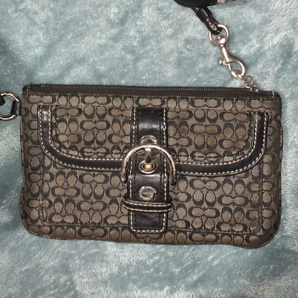 Coach wristlet, used